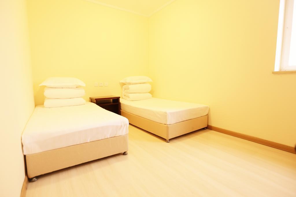 Beijing Granary International Hostel Room photo